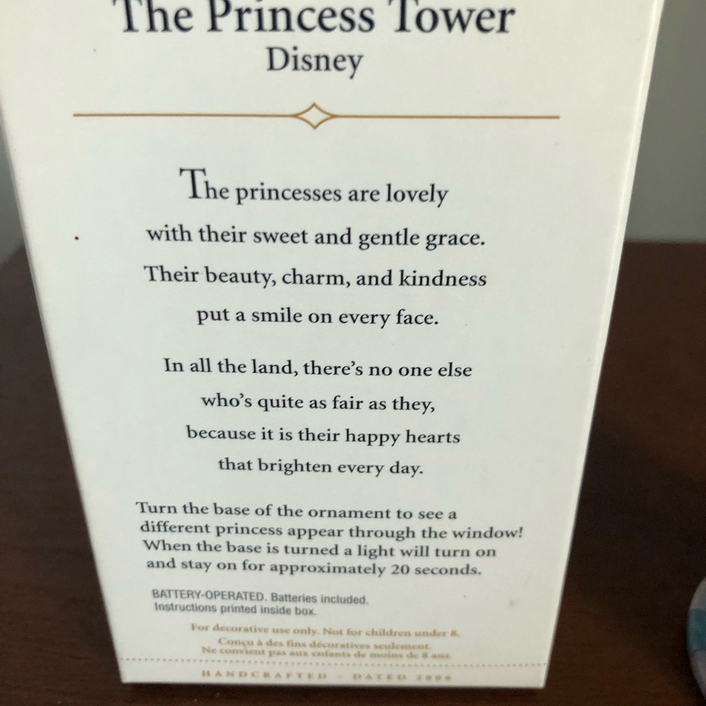 Vintage Hallmark Disney Princess Tower Ornament - Picture 7 of 10
